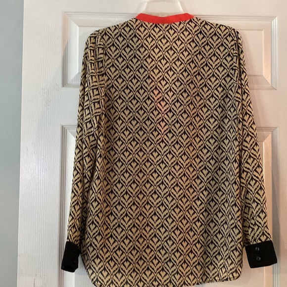 THML v neck top - Picture 5 of 5